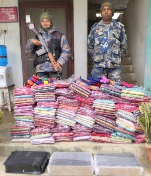 कपिलवस्तुबाट सशस्त्र प्रहरीद्वारा झण्डै साढे ४ लाखको अवैध सामाग्री बरामद