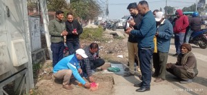 सुर्खेतरोडमा फुटपाथ बनाउँदै नेपालगन्ज उपमहानगरपालिका