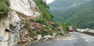 नारायणगढ-मुग्लिन सडकखण्ड दैनिक ४ घण्टा बन्द हुँदै