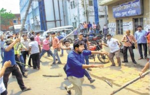 पश्चिम बंगालको पञ्चायत चुनावमा हिंसा हुँदा १६ जनाको ज्यान गयो